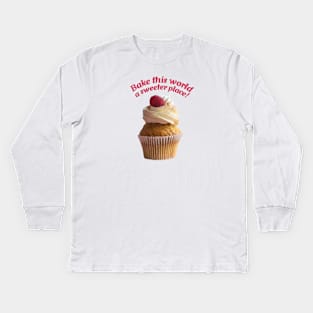 Vanilla Cupcake with Whipped Cream And Raspberry Kids Long Sleeve T-Shirt